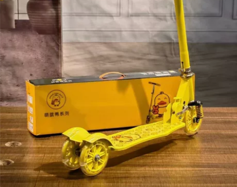 #滑板车【全新正品48包邮】全新儿童滑板车...
