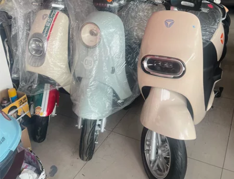 成都二手电动车雅迪爱玛电瓶车网红乖乖电动车...