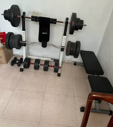 每天都在健身房里 家里的闲置出掉  图片里...