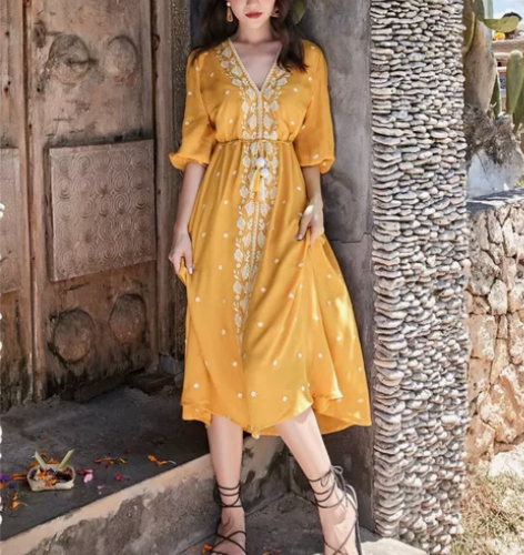 海岛度假民族风连衣裙 旅游穿过一次 二手商...