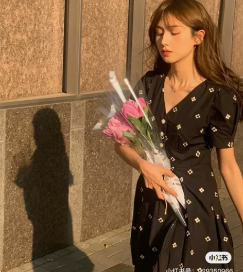 欧时力Fiveplus5+重工刺绣连衣裙 ...