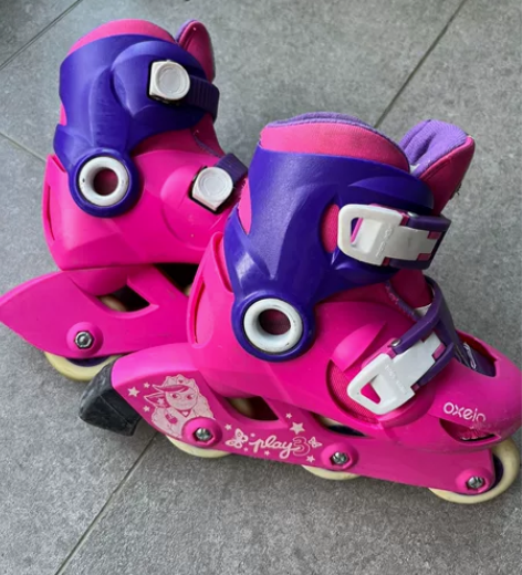 迪卡侬轮滑鞋，孩子穿不下了，七八成新，内胆...