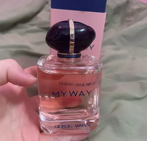 ?出全新自用阿尼玛香水 30ml加小样礼盒...