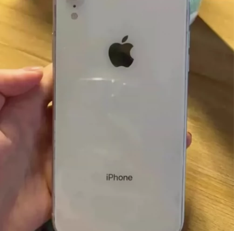 哎呀，含泪急出 弟弟自用一手9新iPhon...