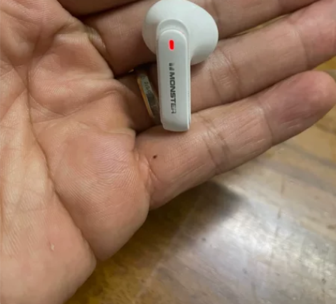 MONSTER魔声XKT08蓝牙耳机，连接...