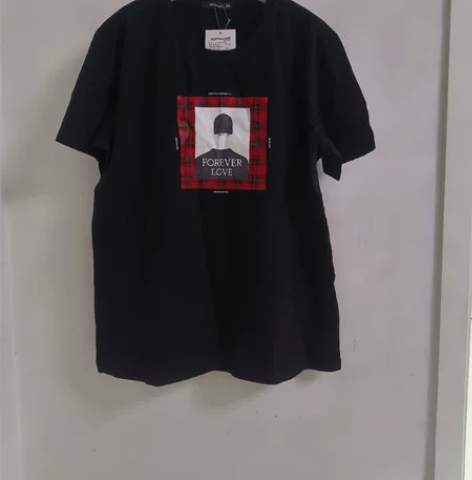 真维斯190xxl码，黑色短袖上衣T恤。胸...