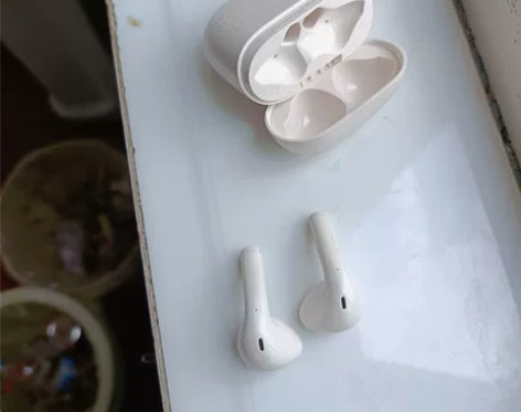 漫步者蓝牙耳机，24年4月份京东自营店购买...