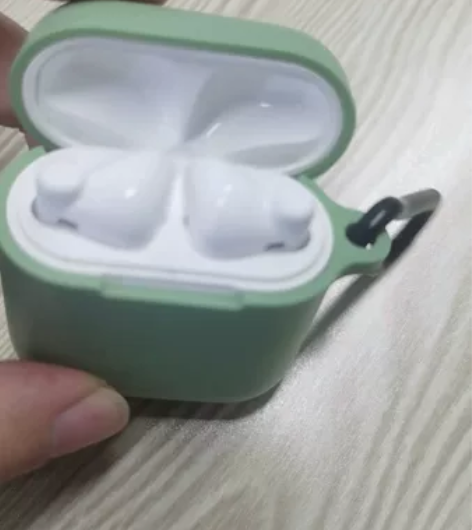 自用qcyt8耳机，左耳续航一般，大概2-...