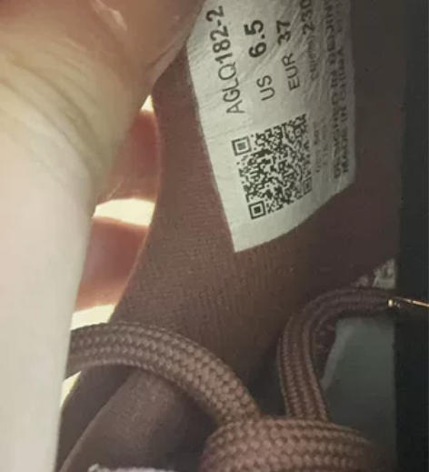 李宁女鞋，售出不退不换 感兴趣的话点“我想...