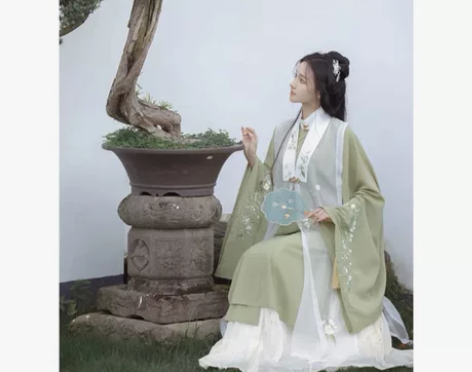 桔屿 m一套 感兴趣的话点“我想要”和我私...