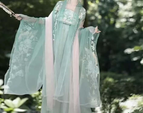 玉术家的浮香绕曲 S码，已绝版 有购买记录...