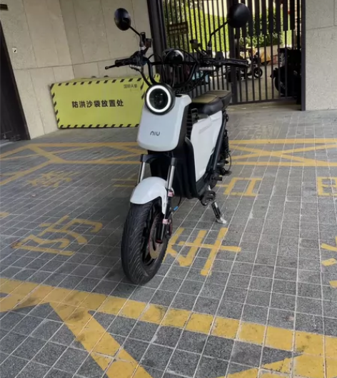 小牛UQI，U1D，22年的车，但外观保养...