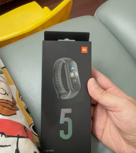 全新小米5手环未拆.... 感兴趣的话点“...