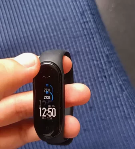 小米手环5 nfc版 送充电器 正常使用磨...