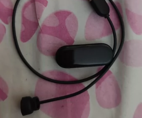 小米手环6 屏幕坏了 主机是好的 会修理的...