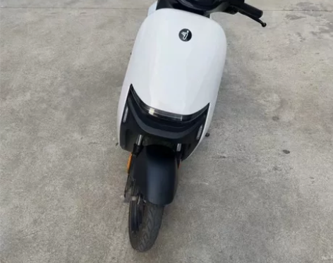 出准新车九号 n70c 白色 证件齐全，A...