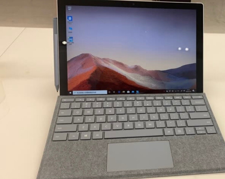 微软(Microsoft)商用 Surfa...