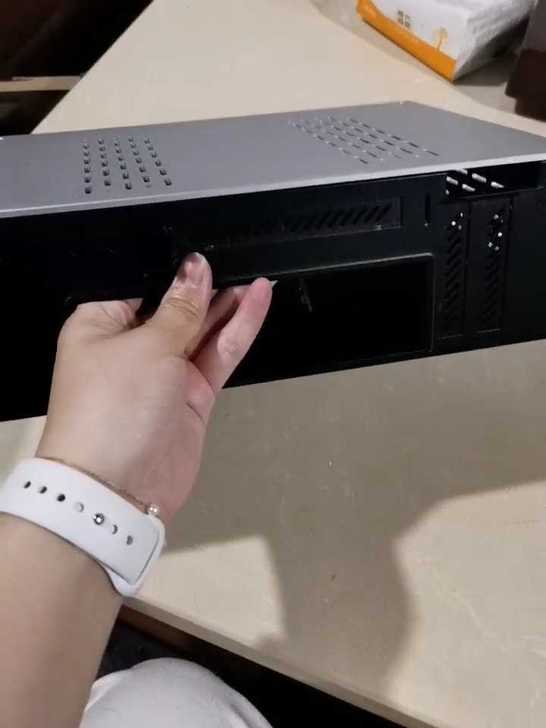 全新SKTC A02银色机箱