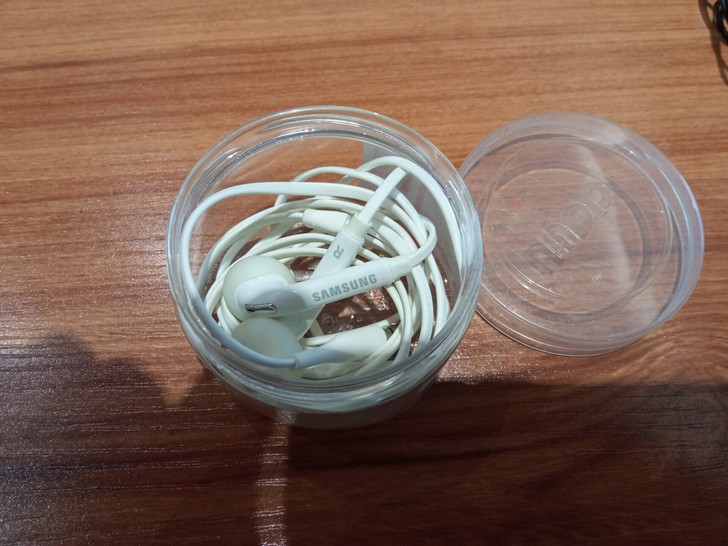 samsung三星耳机，正常使用，闲置转让...