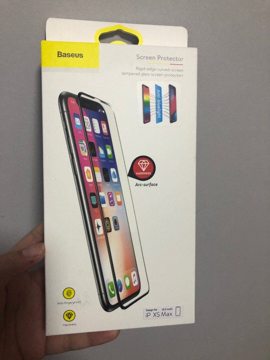 倍思 防蓝光护眼钢化膜更好地保护眼睛