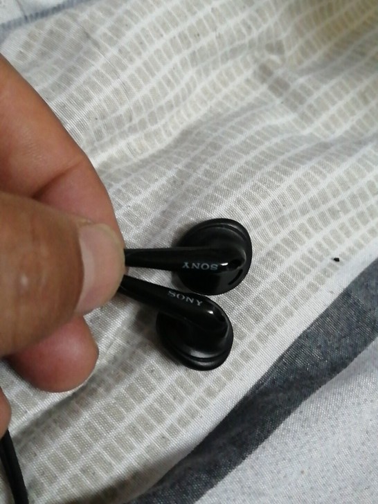 索尼mdr-e921耳机 这个型号存在...