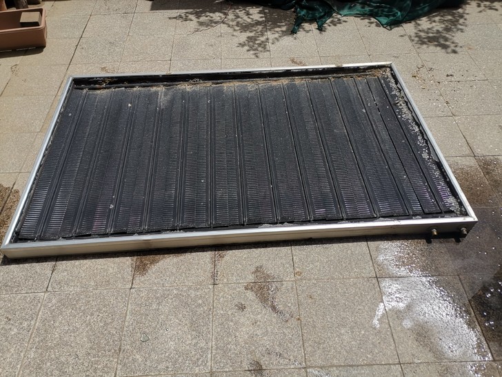 海尔太阳能平板，钢化玻璃碎了，能正常使用，...