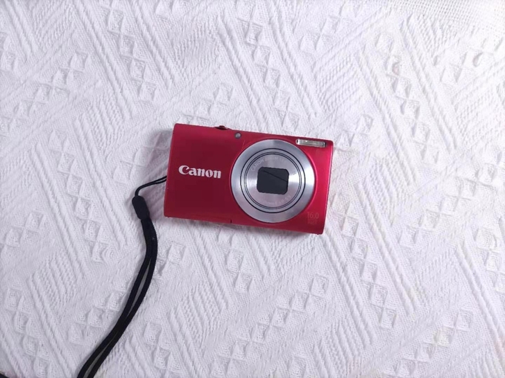 小红书同款网红相机佳能a4000  ccd...