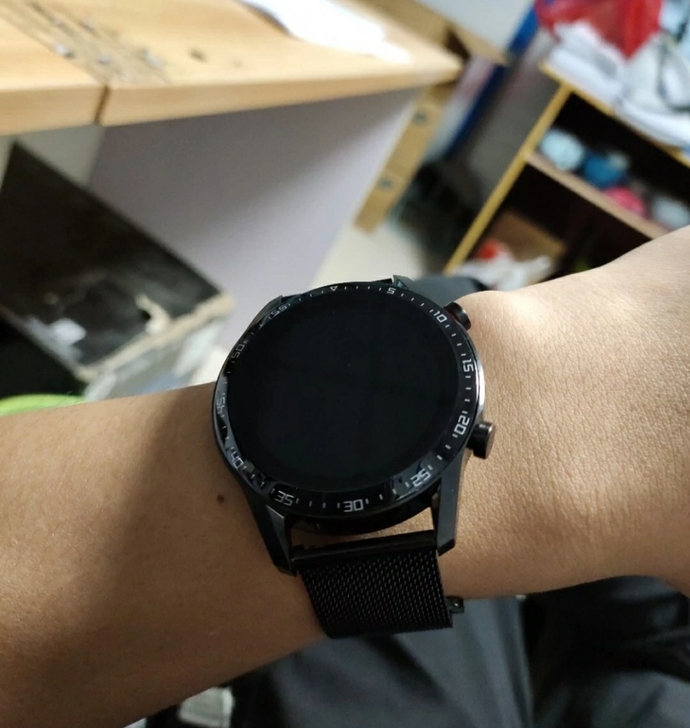 出售华为同款gt2智能手表太空人表盘 华为...