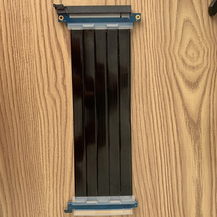 全新PCIE4.0 x16  ITX机箱双...