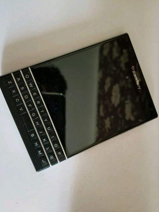 BlackBerry/黑莓 Passpor...