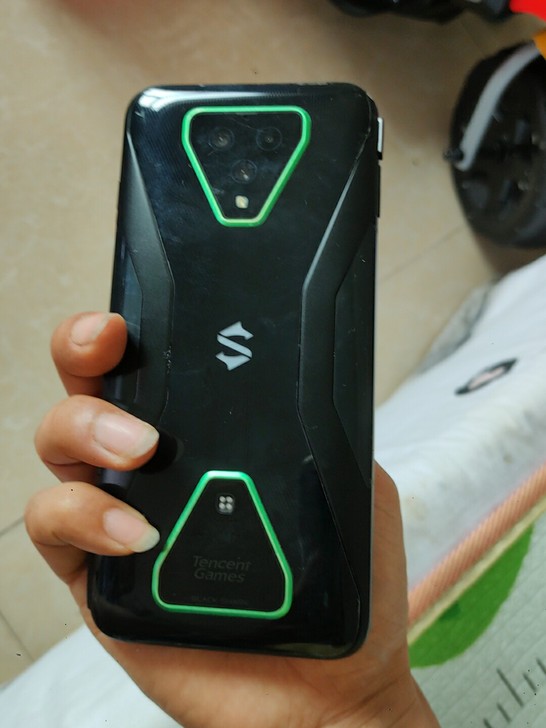 黑鲨3pro,摔坏的,坏的不开机,屏幕坏,...