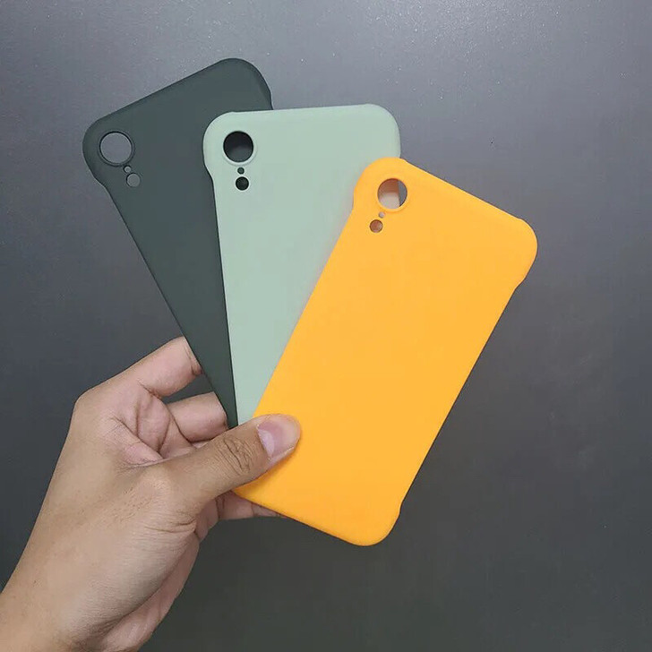 iphoneXR无边框半包磨砂裸机手感保护壳