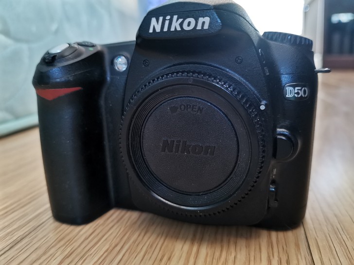 尼康D50
