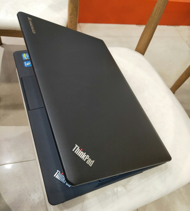 联想笔记本电脑i7四核 九成新 15寸