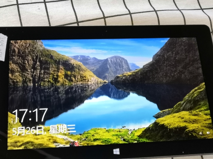 10寸中柏单win10系统，2+32，37...