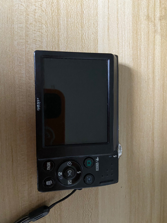经典ccd相机尼康s2500，裸机，带电池...