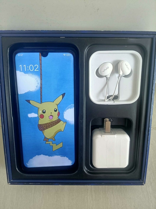 vivo x23  8+128高配置，正品...