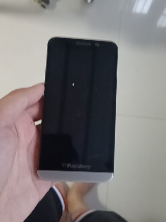 黑莓手机 打电话挺好