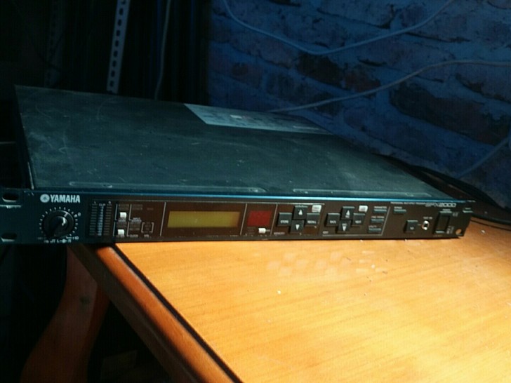 雅马哈高端专业多重效果器