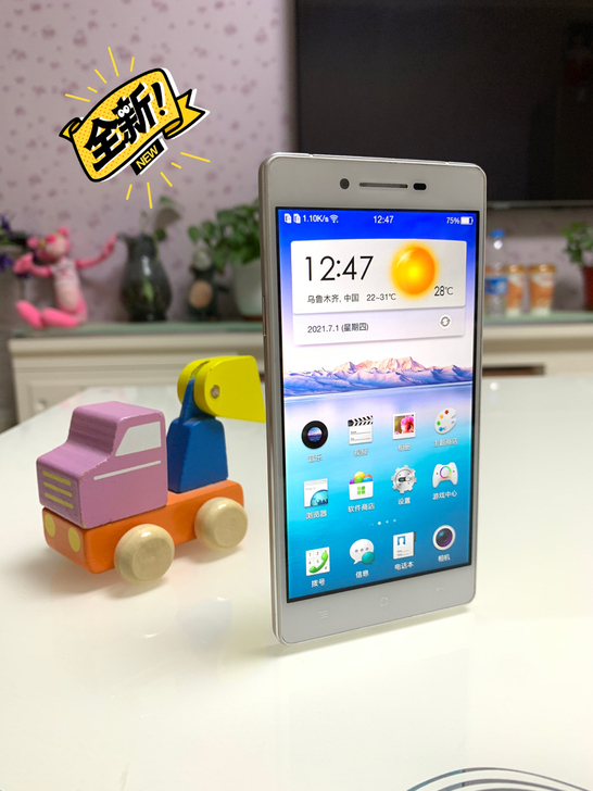 OPPO R8205 成色基本全新 在家闲...