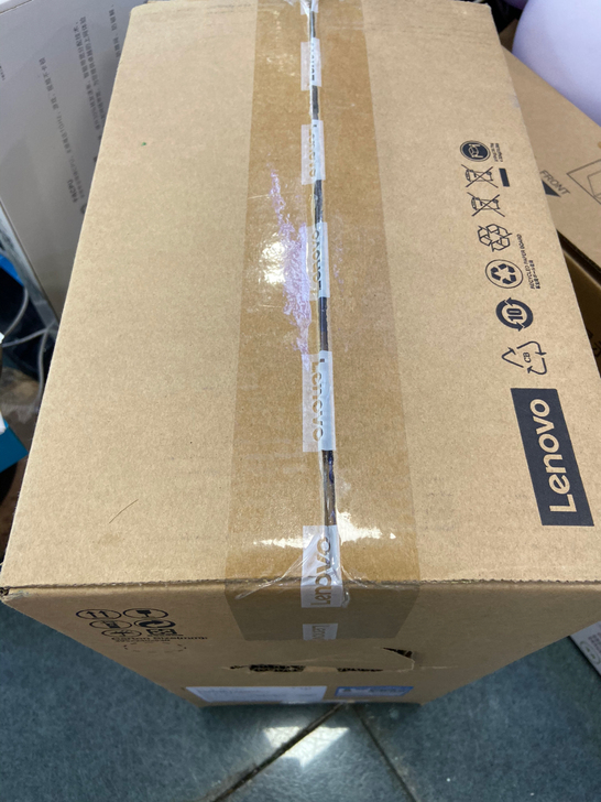 现有全新，联想台式机显示器一套，配置是：I...