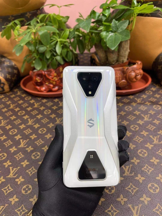 小米黑鲨3 8128 白色 成色完美 极品...