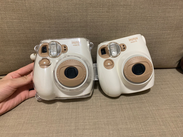 拍立得mini7c奶咖色，富士拍立得