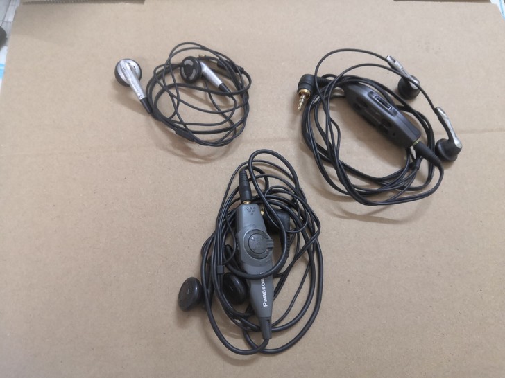 松下耳机 成色如图，实物拍摄，线控没机器测...