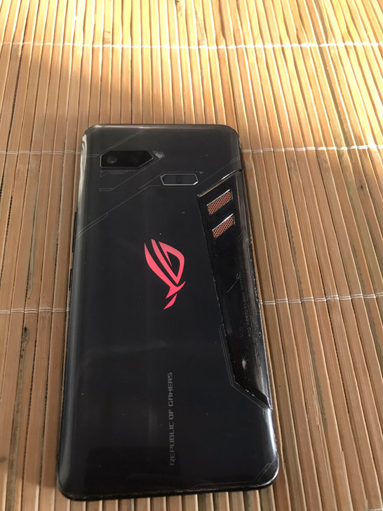 rog1一代电竞游戏手机、8128 、伊拉...