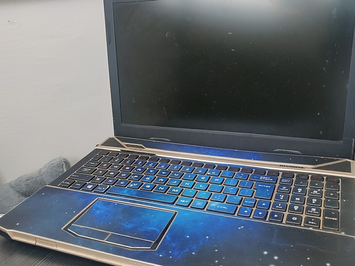 机械革命嗜血军团k1