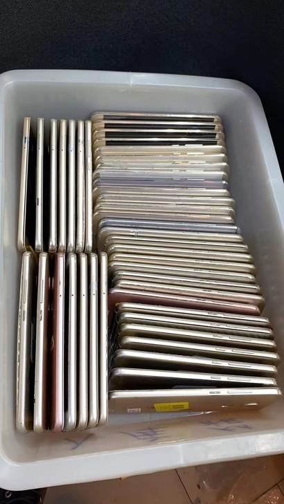 华为麦芒5现货4+64移动联通电信，做任务...