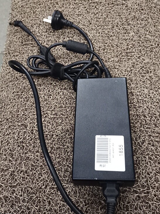 原厂微星神舟战神180W机械师革命19.5...