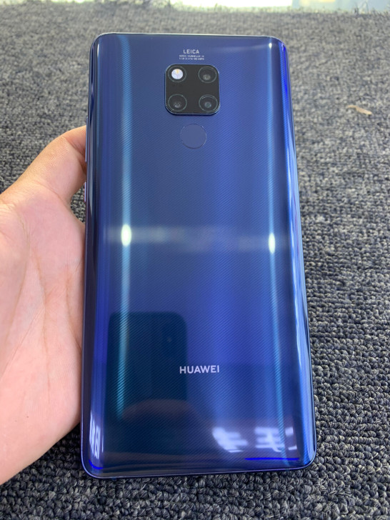 华为Mate20 x 6+128 无拆修
