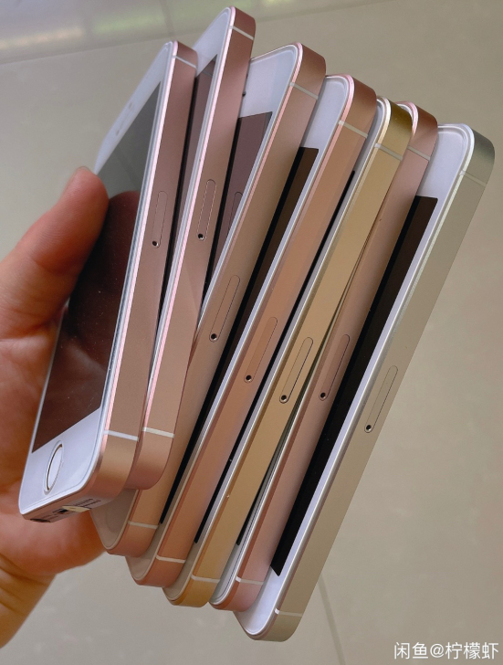 苹果iPhone SE 无敌小钢炮  无锁...